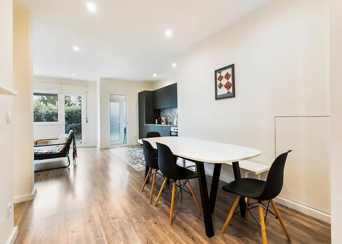 アパート Guestready - Cosy Family In The Bonfim Area ポルト